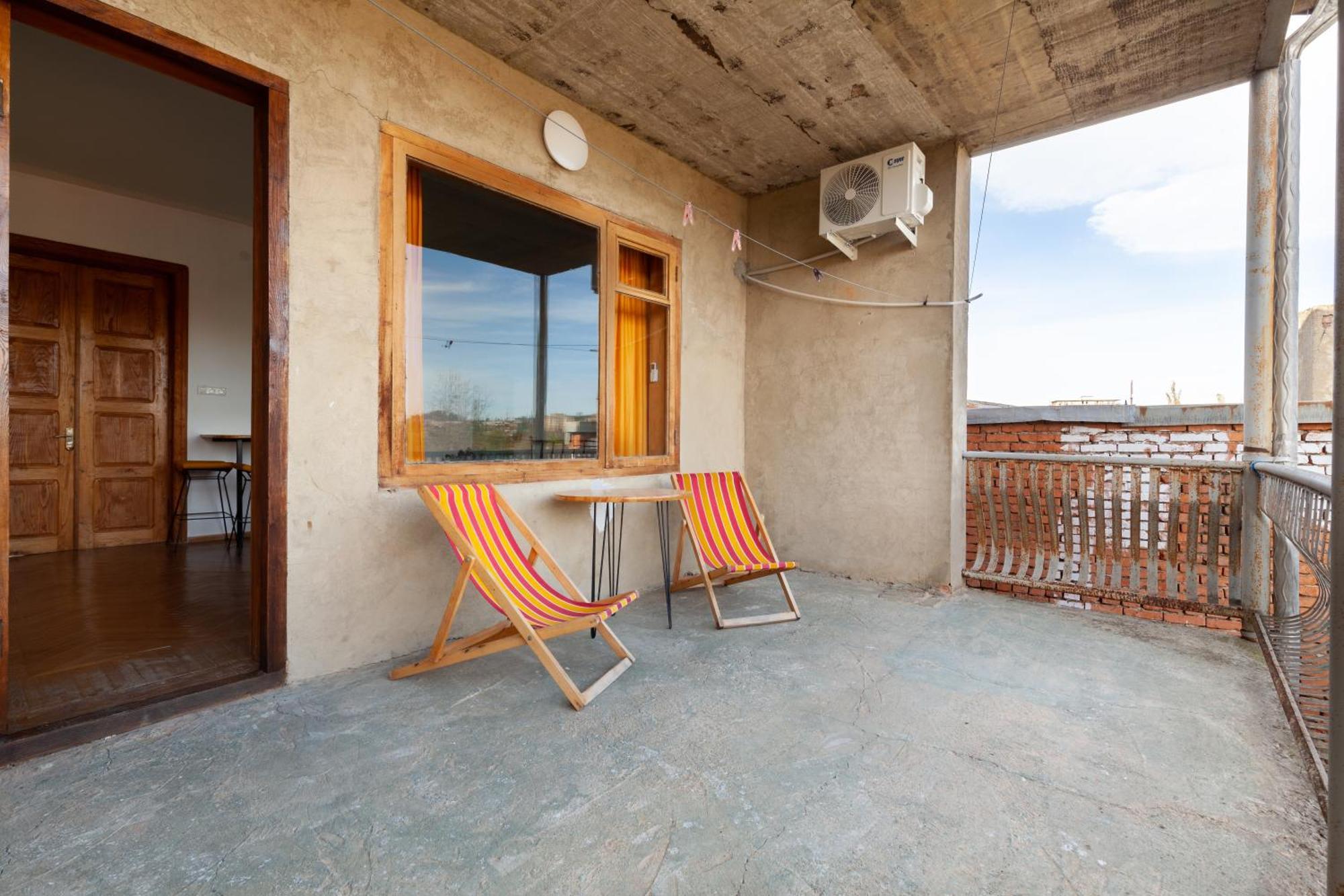 Stepin Garden Apartment Kutaisi Exterior photo